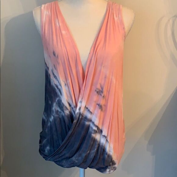 Tye-Dye Sleeveless Top size small peach/navy blue - Picture 1 of 4